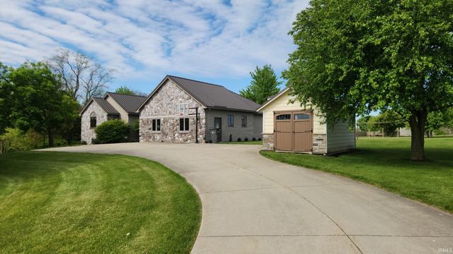 57051 County Road 33, Middlebury, IN 46540