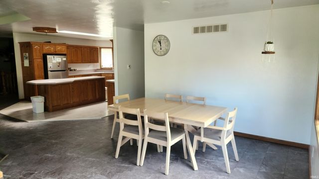 57051 County Road 33, Middlebury, IN 46540