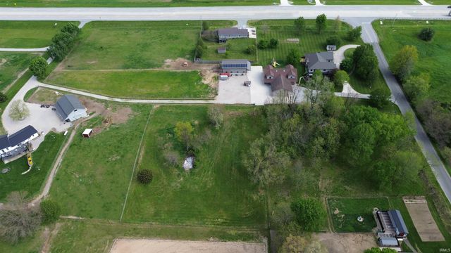 57051 County Road 33, Middlebury, IN 46540