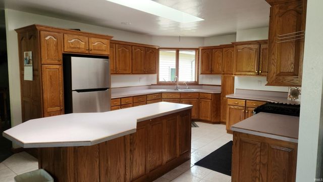 57051 County Road 33, Middlebury, IN 46540