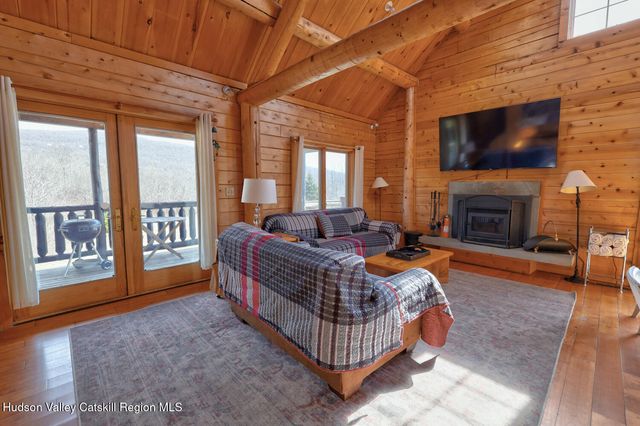 513 County Road 10, Windham, NY 12496