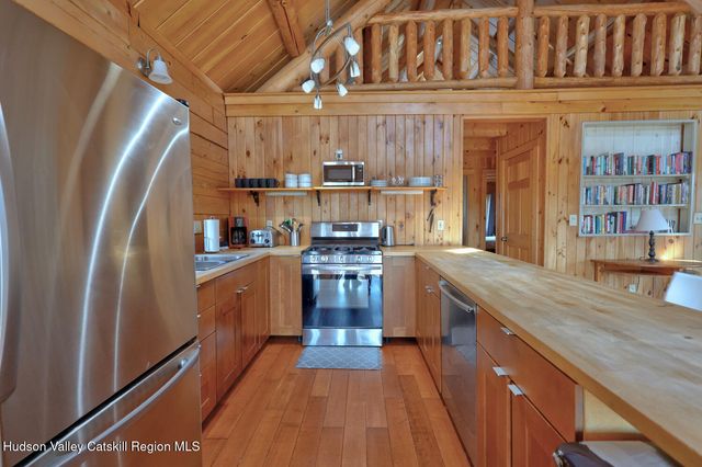 513 County Road 10, Windham, NY 12496