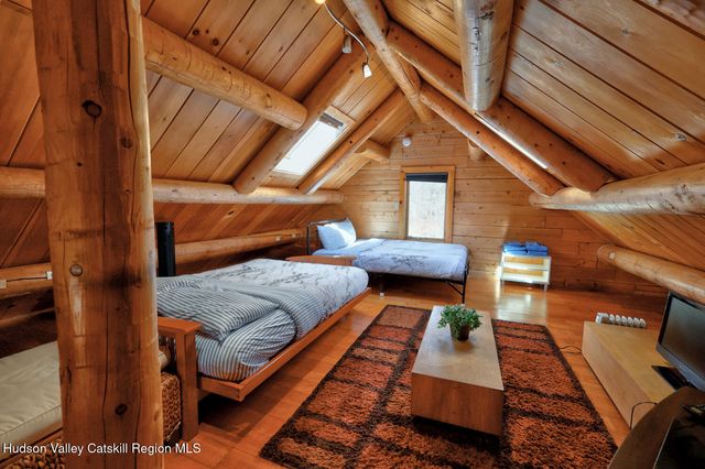 513 County Road 10, Windham, NY 12496