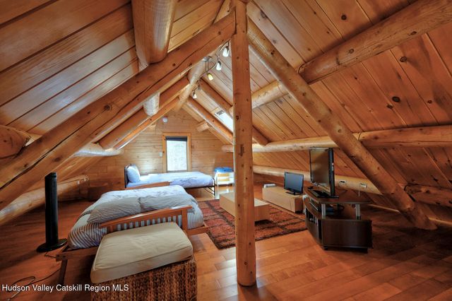 513 County Road 10, Windham, NY 12496