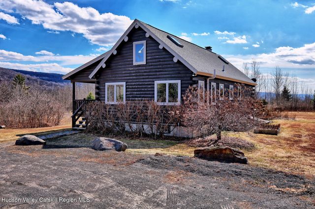 513 County Road 10, Windham, NY 12496