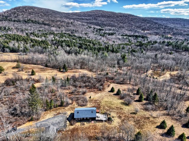 513 County Road 10, Windham, NY 12496