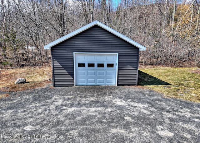 513 County Road 10, Windham, NY 12496