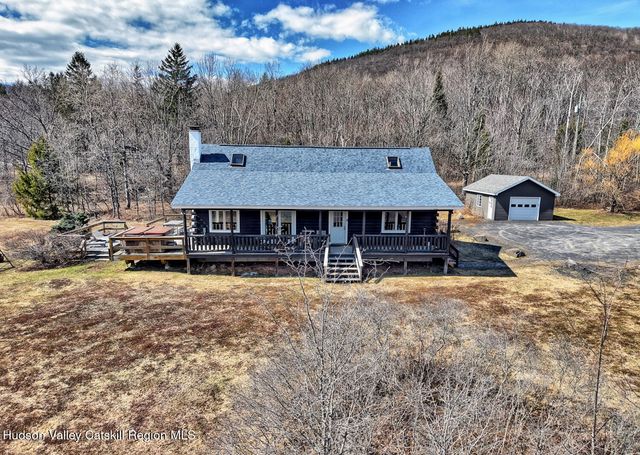 513 County Road 10, Windham, NY 12496