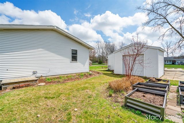 129 Sunset Drive, Dowling, MI 49050