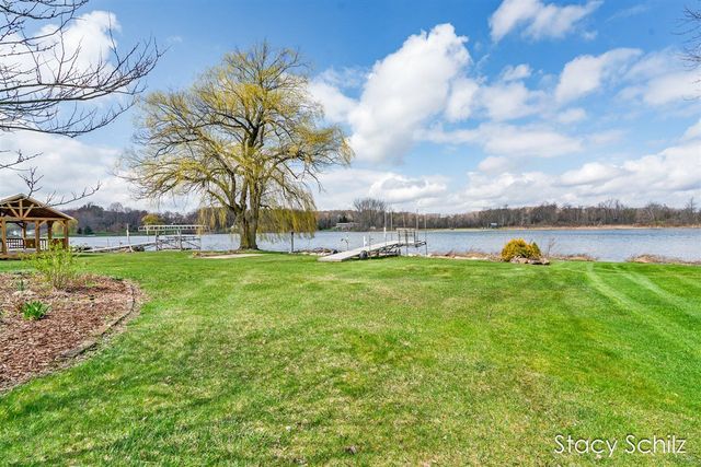129 Sunset Drive, Dowling, MI 49050