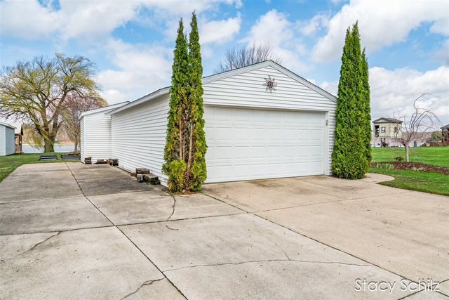 129 Sunset Drive, Dowling, MI 49050