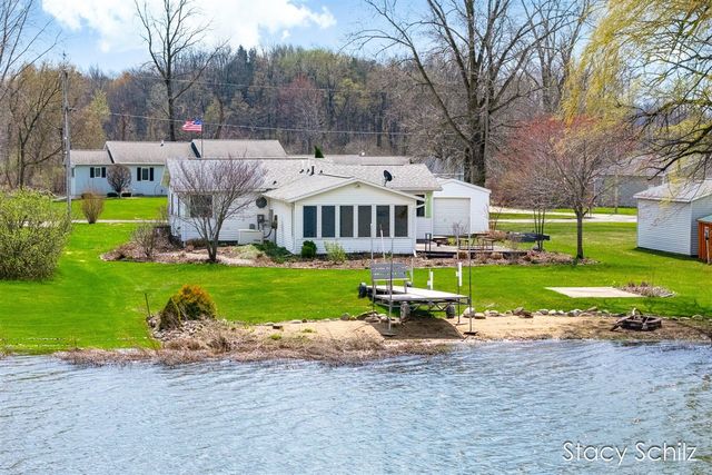 129 Sunset Drive, Dowling, MI 49050