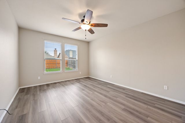 2028 Carriage Road, Heartland, TX 75126