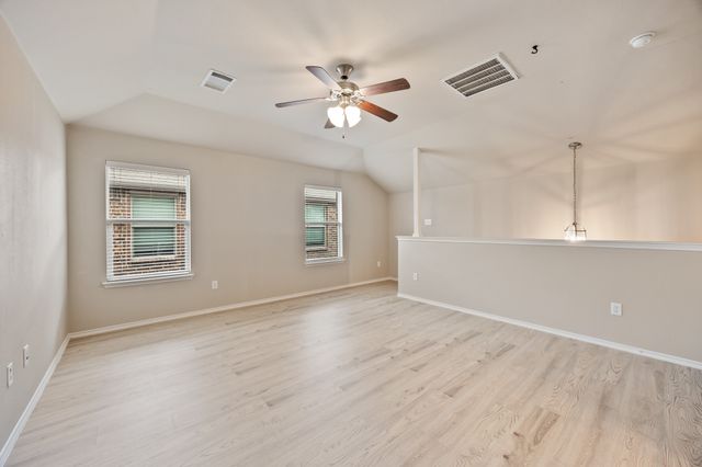 2028 Carriage Road, Heartland, TX 75126