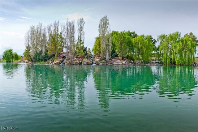 4893 East Cedar Creek Way, Pahrump, NV 89061