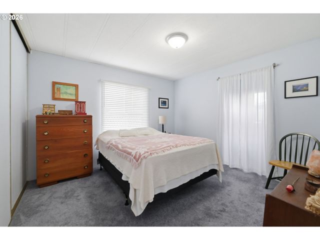 1199 N TERRY St 282, Eugene, OR 97402