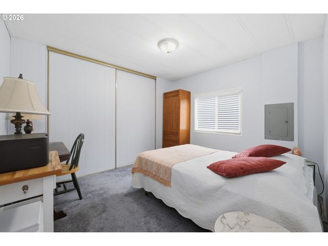 1199 N TERRY St 282, Eugene, OR 97402