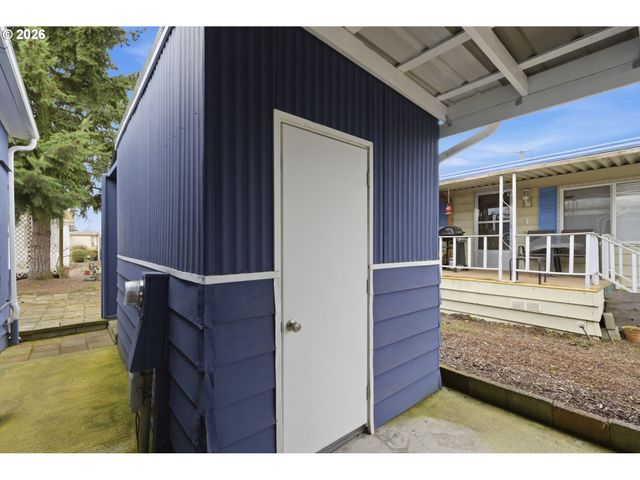 1199 N TERRY St 282, Eugene, OR 97402