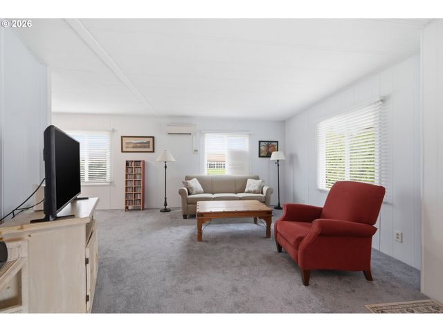 1199 N TERRY St 282, Eugene, OR 97402