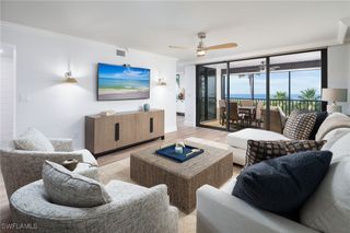 10475 Gulf Shore DR 115, Naples, FL 34108