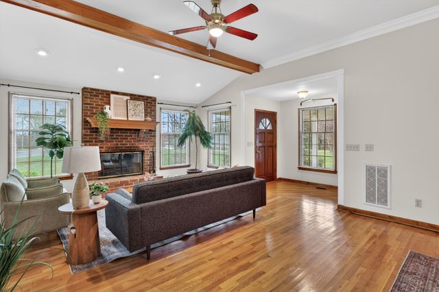 601 Brentlawn Rd, Nashville, TN 37220