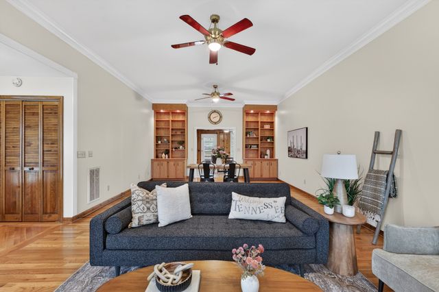 601 Brentlawn Rd, Nashville, TN 37220