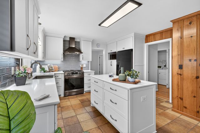 601 Brentlawn Rd, Nashville, TN 37220