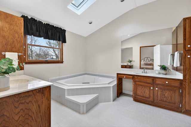 601 Brentlawn Rd, Nashville, TN 37220