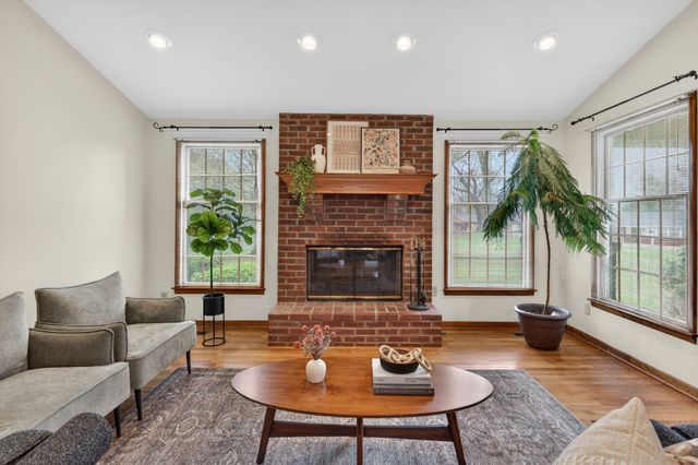 601 Brentlawn Rd, Nashville, TN 37220