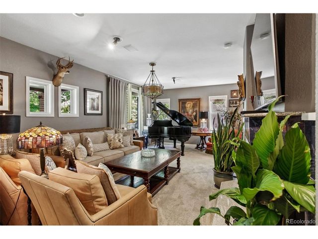 925 N Emerson St, Denver, CO 80218