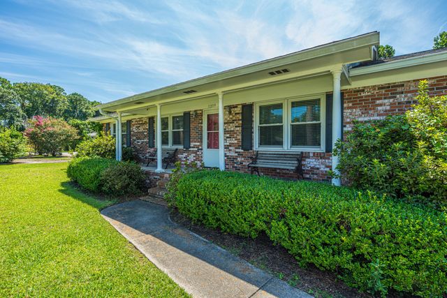 1259 Robin Road, Mount Pleasant, SC 29464
