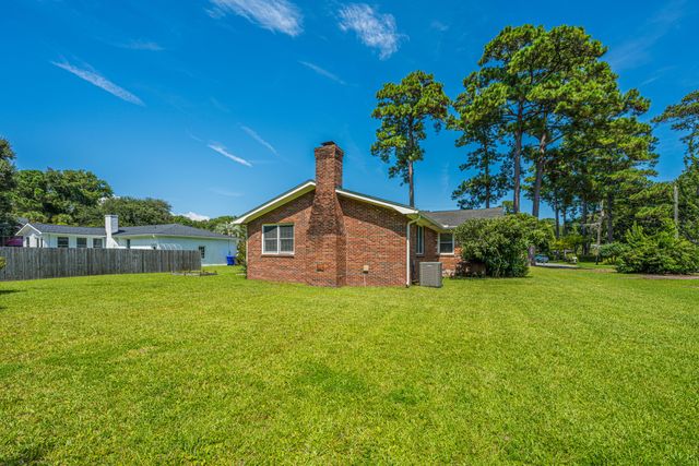 1259 Robin Road, Mount Pleasant, SC 29464
