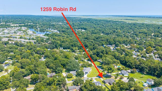 1259 Robin Road, Mount Pleasant, SC 29464