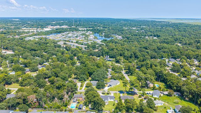 1259 Robin Road, Mount Pleasant, SC 29464