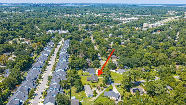 1259 Robin Road, Mount Pleasant, SC 29464