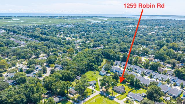 1259 Robin Road, Mount Pleasant, SC 29464