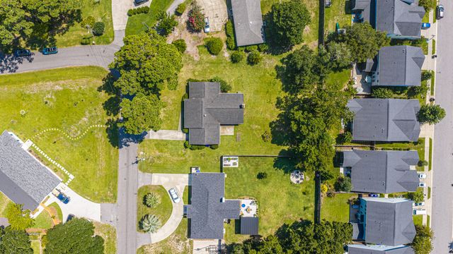 1259 Robin Road, Mount Pleasant, SC 29464