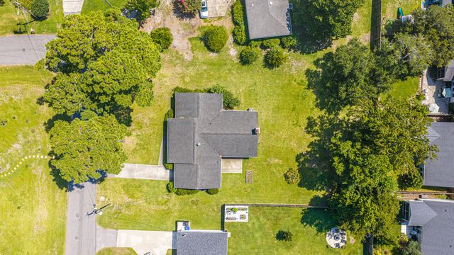 1259 Robin Road, Mount Pleasant, SC 29464