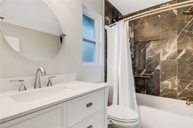 251 PLANTATION ROAD, Venice, FL 34293