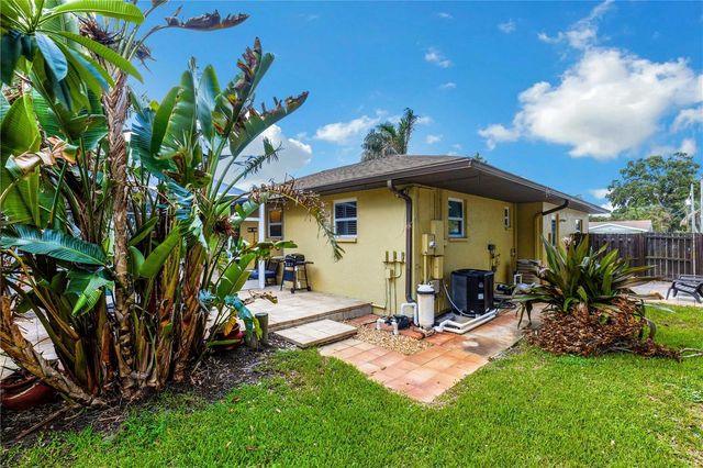 251 PLANTATION ROAD, Venice, FL 34293