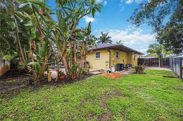 251 PLANTATION ROAD, Venice, FL 34293