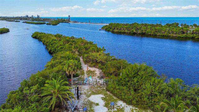 251 PLANTATION ROAD, Venice, FL 34293