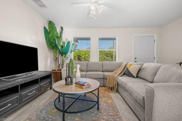 2715 Lee ST, Punta Gorda, FL 33950