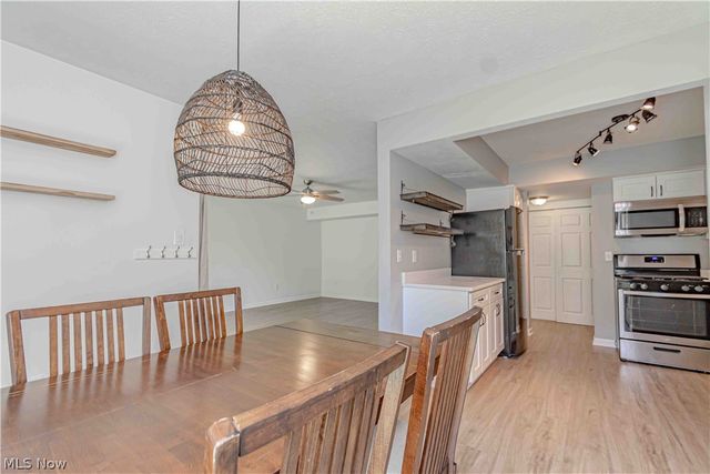 6300 Greenwood 402, Northfield, OH 44067
