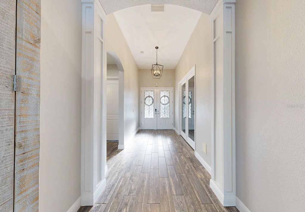 Image 23 of property listing at 6426 TIDELINE DRIVE, Apollo Beach, FL 33572