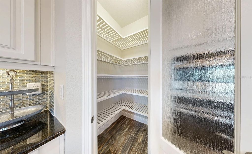 Image 30 of property listing at 6426 TIDELINE DRIVE, Apollo Beach, FL 33572