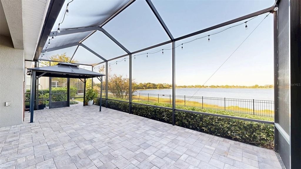 Image 6 of property listing at 6426 TIDELINE DRIVE, Apollo Beach, FL 33572