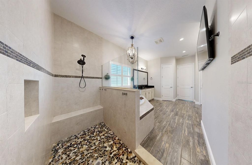 Image 52 of property listing at 6426 TIDELINE DRIVE, Apollo Beach, FL 33572