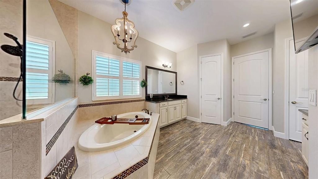 Image 53 of property listing at 6426 TIDELINE DRIVE, Apollo Beach, FL 33572