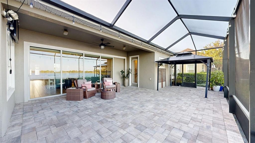 Image 8 of property listing at 6426 TIDELINE DRIVE, Apollo Beach, FL 33572